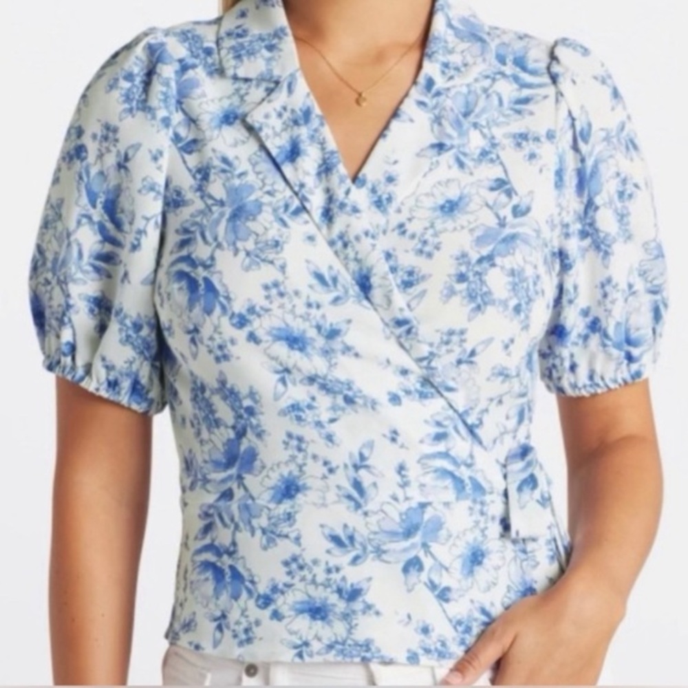 NWT Stitch Fix Violets & Roses Blouse - Picture 1 of 6